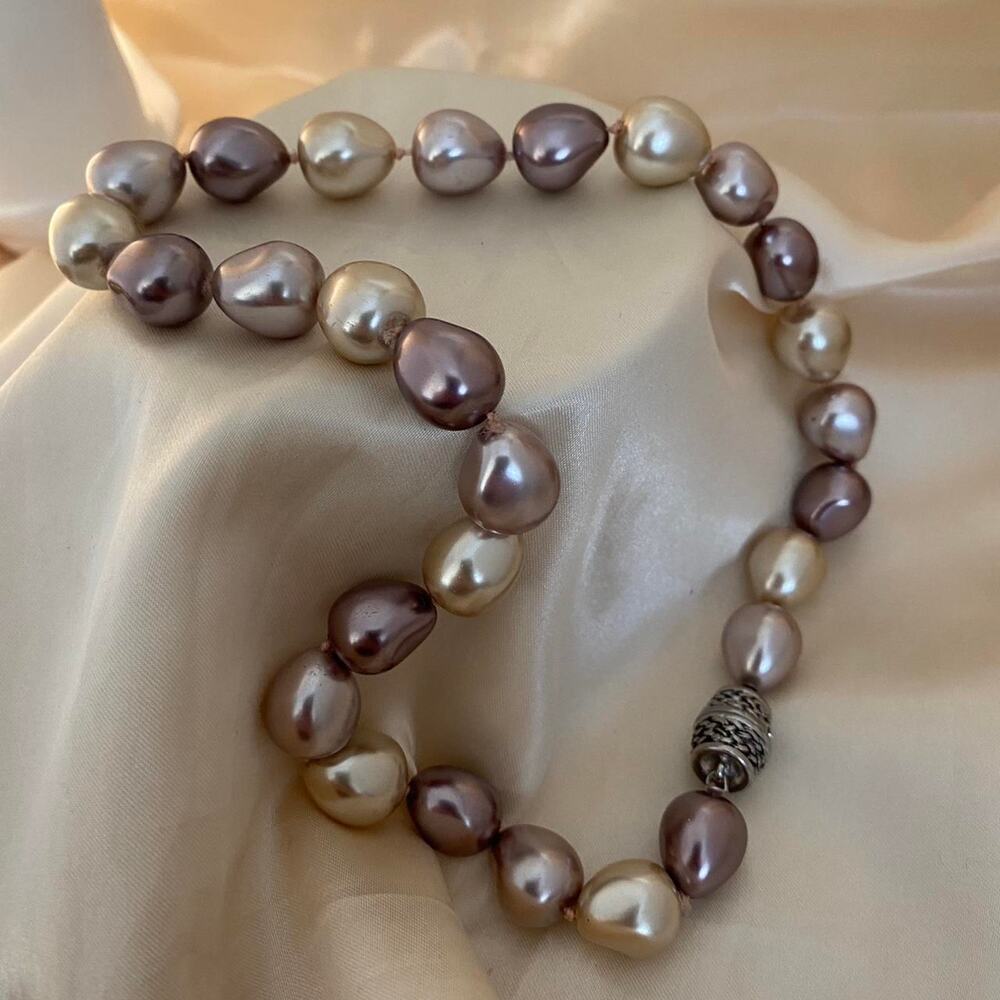 Vintage Estate Heavy Faux Baroque glass Pearl Necklace Magnetic Barrel Clasp